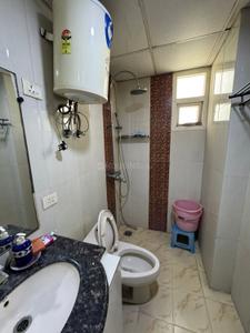Bathroom Image of 2160 Sq.ft 4 BHK Apartment / Flat for sale in Saya Zenith, Indirapuram Ghaziabad for Rs. 31500000