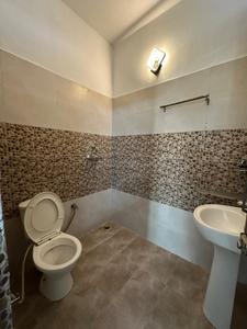Bathroom Image of 980 Sq.ft 1 BHK Apartment / Flat for rent in Crown 5, Mansa Devi Complex Panchkula for Rs. 22000