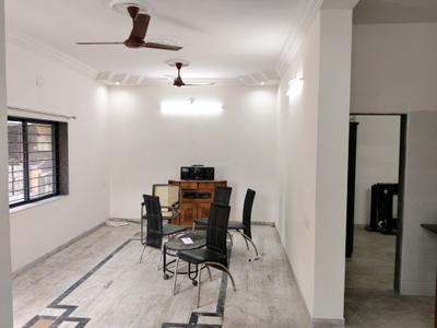 Living Room Image of 1500 Sq.ft 4 BHK Independent House for rent in Chanakyapuri Ahmedabad for Rs. 40000