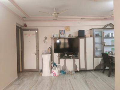 Living Room Image of 875 Sq.ft 2 BHK Apartment / Flat for sale in Kandivali West Mumbai for Rs. 15000000