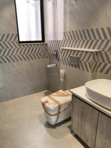 Common Bathroom Image of 1400 Sq.ft 3 BHK Builder Floor for sale in Sector 35 Sohna for Rs. 14700000