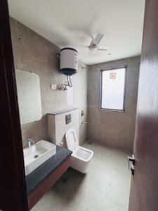 Bathroom Image of 800 Sq.ft 1 RK Builder Floor for rent in DLF Phase 3 Gurgaon for Rs. 28000