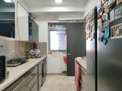Kitchen Image of 915 Sq.ft 3 BHK Apartment / Flat for rent in Mulund West Mumbai for Rs. 78000