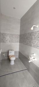 Bathroom Image of 1000 Sq.ft 2 BHK Builder Floor for rent in Sithanur Salem for Rs. 11000