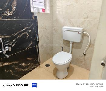Bathroom Image of 1100 Sq.ft 2 BHK Builder Floor for rent in Kadubeesanahalli Bengaluru for Rs. 45000
