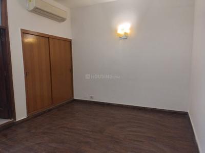 Bedroom Image of 1800 Sq.ft 2 BHK Builder Floor for rent in South Extension II New Delhi for Rs. 60000