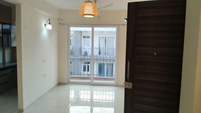 Living Room Image of 950 Sq.ft 2.5 BHK Builder Floor for rent in Smartworld Gems, Sector 89 Gurgaon for Rs. 30500