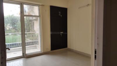 Bedroom Image of 1280 Sq.ft 3 BHK Apartment / Flat for rent in Nirala Greenshire Phase 1, Noida Extension Greater Noida for Rs. 27000