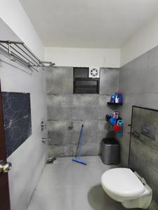 Bathroom Image of 1225 Sq.ft 2 BHK Apartment / Flat for sale in Darshanam Central Park, Sayajiganj Vadodara for Rs. 6100000