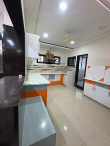 Kitchen Image of 2600 Sq.ft 4 BHK Apartment / Flat for rent in Palasia Indore for Rs. 75000