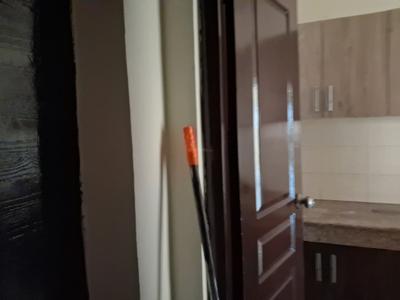 Servant Room Image of 1654 Sq.ft 3 BHK Apartment / Flat for sale in Logix Blossom County, Sector 137 Noida for Rs. 16000000