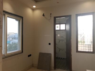Bedroom Image of 1000 Sq.ft 3 BHK Builder Floor for sale in Paschim Vihar New Delhi for Rs. 21000000
