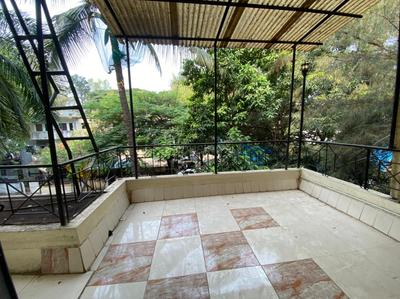 Balcony Image of 1250 Sq.ft 2 BHK Apartment / Flat for sale in Koregaon Park Pune for Rs. 17500000