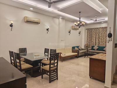 Hall Image of 1350 Sq.ft 3 BHK Apartment / Flat for rent in Nizamuddin East New Delhi for Rs. 180000