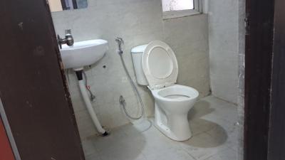 Image of 1044 Sq.ft 3 BHK Apartment / Flat for rent in Amrapali Dream Valley 2, Noida Extension, Greater Noida for Rs. 17000