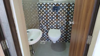 Bathroom Image of 419 Sq.ft 1 BHK Apartment / Flat for rent in Dosti Greater Thane Phase 1, Bhiwandi Thane for Rs. 11001