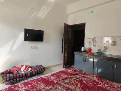 Bedroom Image of 450 Sq.ft 1 RK Apartment / Flat for rent in Kondapur Hyderabad for Rs. 17000