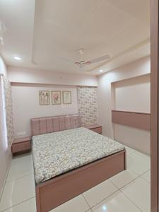 Bedroom Image of 2150 Sq.ft 4 BHK Apartment / Flat for rent in Pratham Bluets, New Alkapuri Vadodara for Rs. 60000