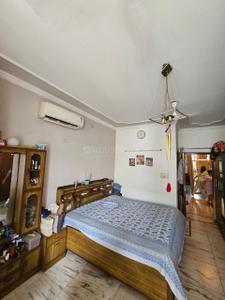 Bedroom Image of 1800 Sq.ft 3 BHK Builder Floor for sale in Kalkaji New Delhi for Rs. 32500000