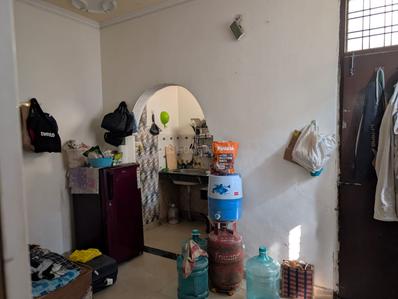 Hall Image of 600 Sq.ft 1 BHK Independent House for rent in Sector 47 Gurgaon for Rs. 16000
