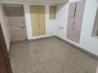Bedroom Image of 1100 Sq.ft 2 BHK Independent House for rent in Alkapuri Vadodara for Rs. 14000