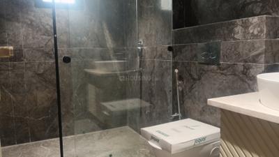 Image of 3006 Sq.ft 4 BHK Builder Floor for sale in Anand Vihar, New Delhi for Rs. 64000000
