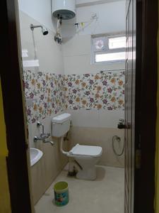 Bathroom Image of 700 Sq.ft 1 BHK Builder Floor for rent in JP Nagar Bengaluru for Rs. 18500