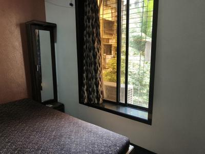 Bedroom Image of 650 Sq.ft 2 BHK Apartment / Flat for rent in Worli Mumbai for Rs. 70000
