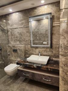 Bathroom Image of 3100 Sq.ft 4 BHK Builder Floor for rent in Pitampura New Delhi for Rs. 125000