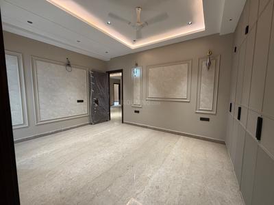 Bedroom Image of 2600 Sq.ft 4 BHK Builder Floor for sale in Bali Nagar New Delhi for Rs. 65000000