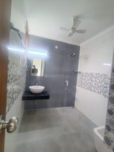 Bathroom Image of 1680 Sq.ft 2 BHK Builder Floor for rent in Big Block Builder Floor, Sector 46 Gurgaon for Rs. 35000