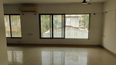 Living Room Image of 850 Sq.ft 1 BHK Apartment / Flat for rent in Khar West Mumbai for Rs. 110000
