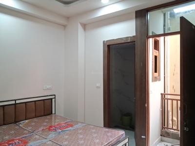 Bedroom Image of 1050 Sq.ft 2 BHK Apartment / Flat for sale in JMD Rose Valley, Sector 73 Noida for Rs. 4000000