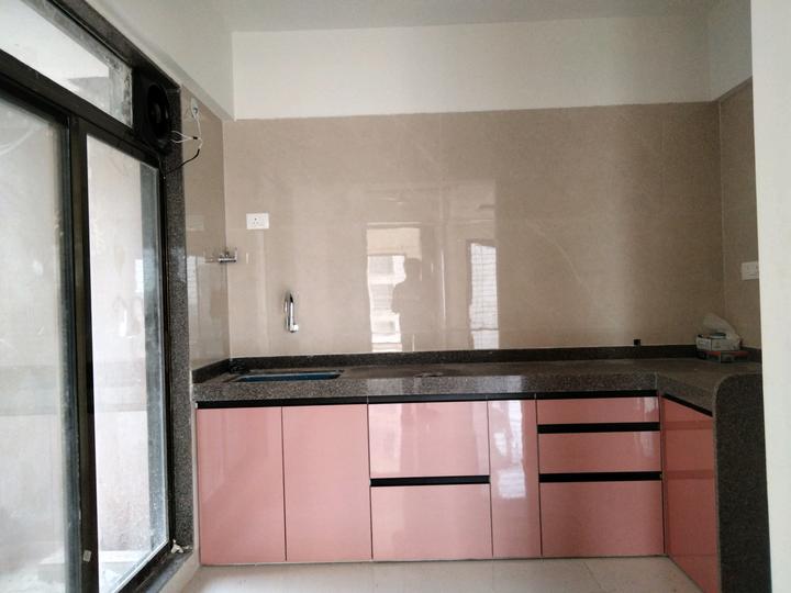 Tharwani Rosebella Main Image 1