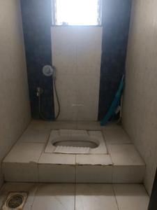 Common Bathroom Image of 645 Sq.ft 2 BHK Apartment / Flat for rent in Gemini Grand Bay, Manjari Budruk Pune for Rs. 23000
