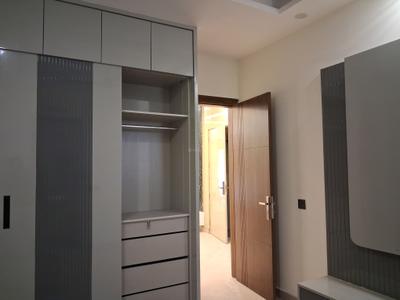 Bedroom Image of 1350 Sq.ft 3 BHK Builder Floor for sale in Paschim Vihar New Delhi for Rs. 29000000