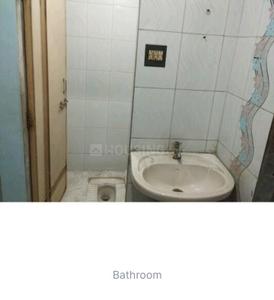 Bathroom Image of 645 Sq.ft 1 BHK Apartment / Flat for rent in Hari Sanskruti, Chala Vapi for Rs. 7500