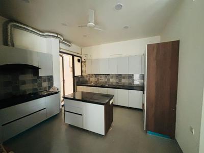 Kitchen Image of 5200 Sq.ft 5 BHK Villa for sale in Jaypee Kingswood Oriental, Sector 128 Noida for Rs. 110000000