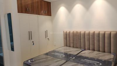 Bedroom Image of 950 Sq.ft 1 BHK Builder Floor for rent in Sector 42 Gurgaon for Rs. 48000