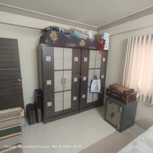 Bedroom Image of 2475 Sq.ft 4 BHK Apartment / Flat for sale in Bodakdev Ahmedabad for Rs. 18500000
