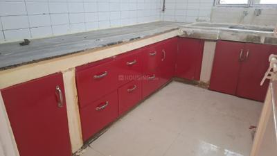 Kitchen Image of 1300 Sq.ft 3 BHK Apartment / Flat for rent in Bathal apartment, Patparganj New Delhi for Rs. 35500