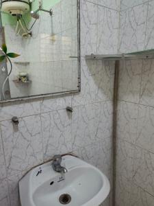 Bathroom Image of 1160 Sq.ft 2 BHK Apartment / Flat for sale in Shravanthi Paradise, JP Nagar Bengaluru for Rs. 7000000