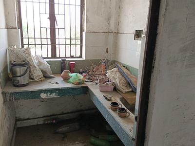 Kitchen Image of 300 Sq.ft 1 BHK Apartment / Flat for sale in Sector MU Greater Noida for Rs. 2000000