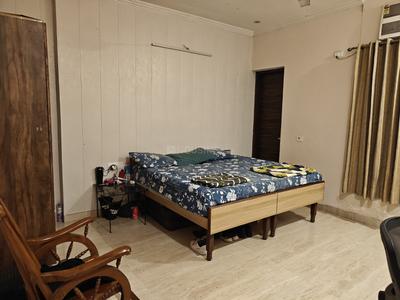 Bedroom Image of Master bedroom available in furnished 3 bhk in DLF Phase 2, Gurgaon