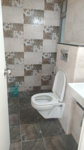 Bathroom Image of 600 Sq.ft 1 BHK Apartment / Flat for rent in Mahindra Happinest Tathawade, Tathawade Pune for Rs. 20000