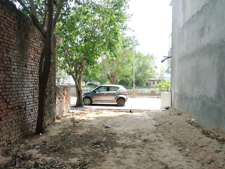 sector 23 B pocket 10 Main Image 1