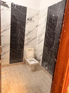 Bathroom Image of 1500 Sq.ft 3 BHK Builder Floor for rent in Sector 14 Sonipat for Rs. 15000
