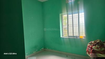 Bedroom Image of 800 Sq.ft 2 BHK Builder Floor for rent in Dwarakapuri Ranchi for Rs. 7000