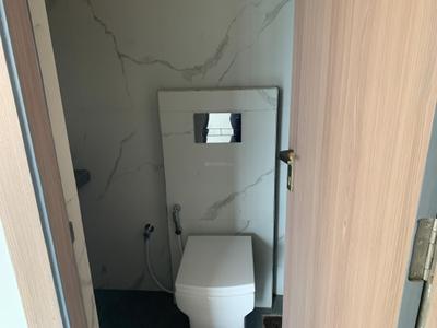 Bathroom Image of 1100 Sq.ft 2 BHK Apartment / Flat for rent in Tharwani Majestic Towers, Kalyan West Kalyan for Rs. 30000