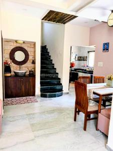 Hall Image of 2520 Sq.ft 4 BHK Independent House for sale in Chanakyapuri Ahmedabad for Rs. 27100000
